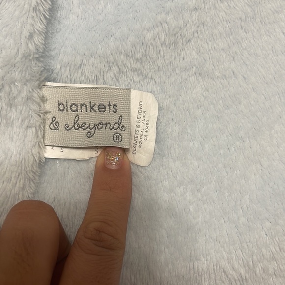 Adorable warm and cozy robe 12+months - Picture 3 of 4